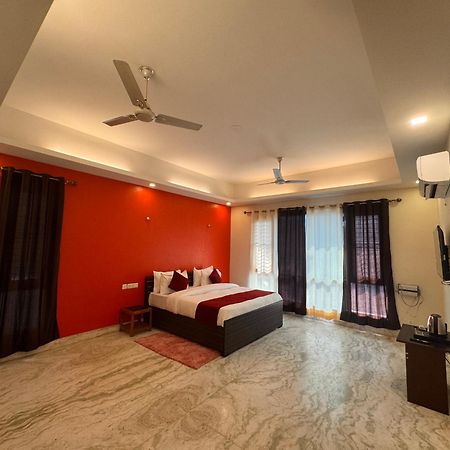 Hl Grand Hotel Lucknow Exterior foto